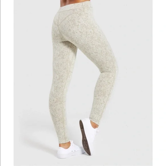 Gymshark Fleur Texture Khaki Marl Leggings - Picture 2 of 14